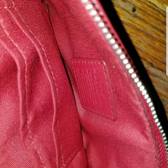 Coach wristlet - Picture 3 of 3